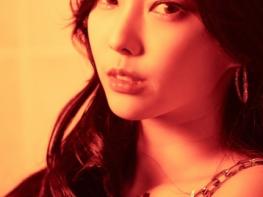 유민(U-MIN), 신곡 ‘Real Love’ 발매 20세 소녀의 파격 섹시과시 기사 이미지