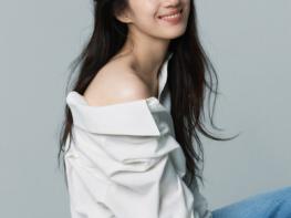 영화 '거미집' 배우 강채영, ‘기록’ 역으로 출연! 송강호와 보여줄 연기 호흡에 기대 만발! 기사 이미지