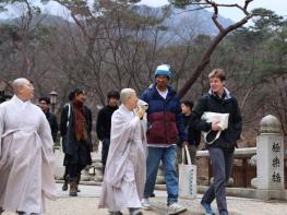 [문화체육관광부]외국인 학생 여러분, 한국으로 ‘교육여행’ 오세요 기사 이미지