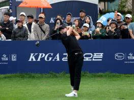 [KPGA 경북오픈] 3R. 단독 선두 배용준 인터뷰 기사 이미지